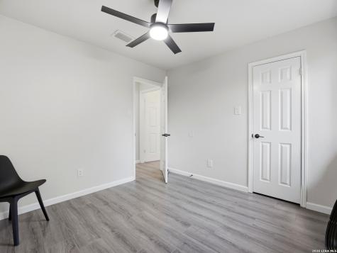858 Amberstone San Antonio TX 78258