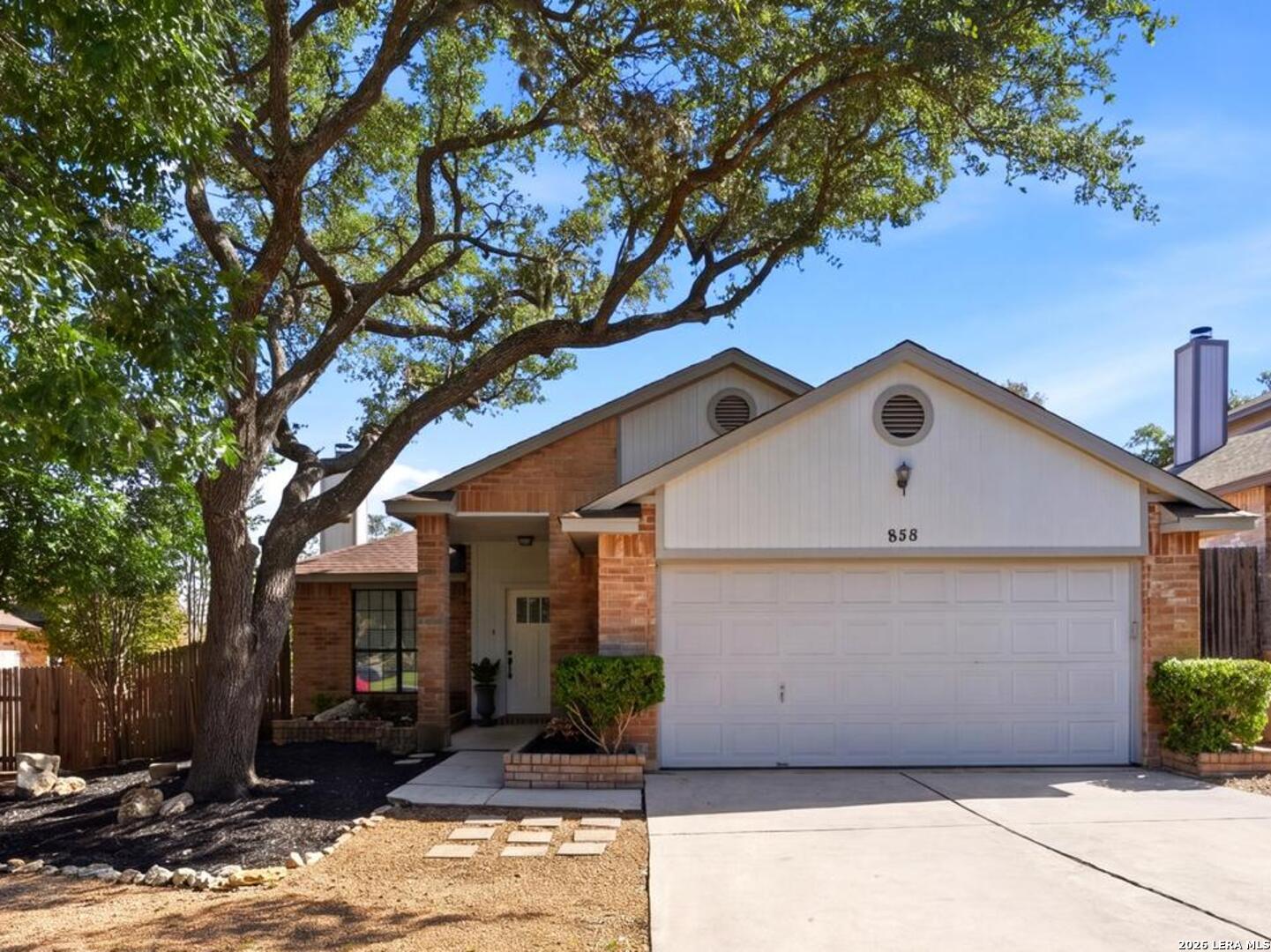 858 Amberstone San Antonio TX 78258