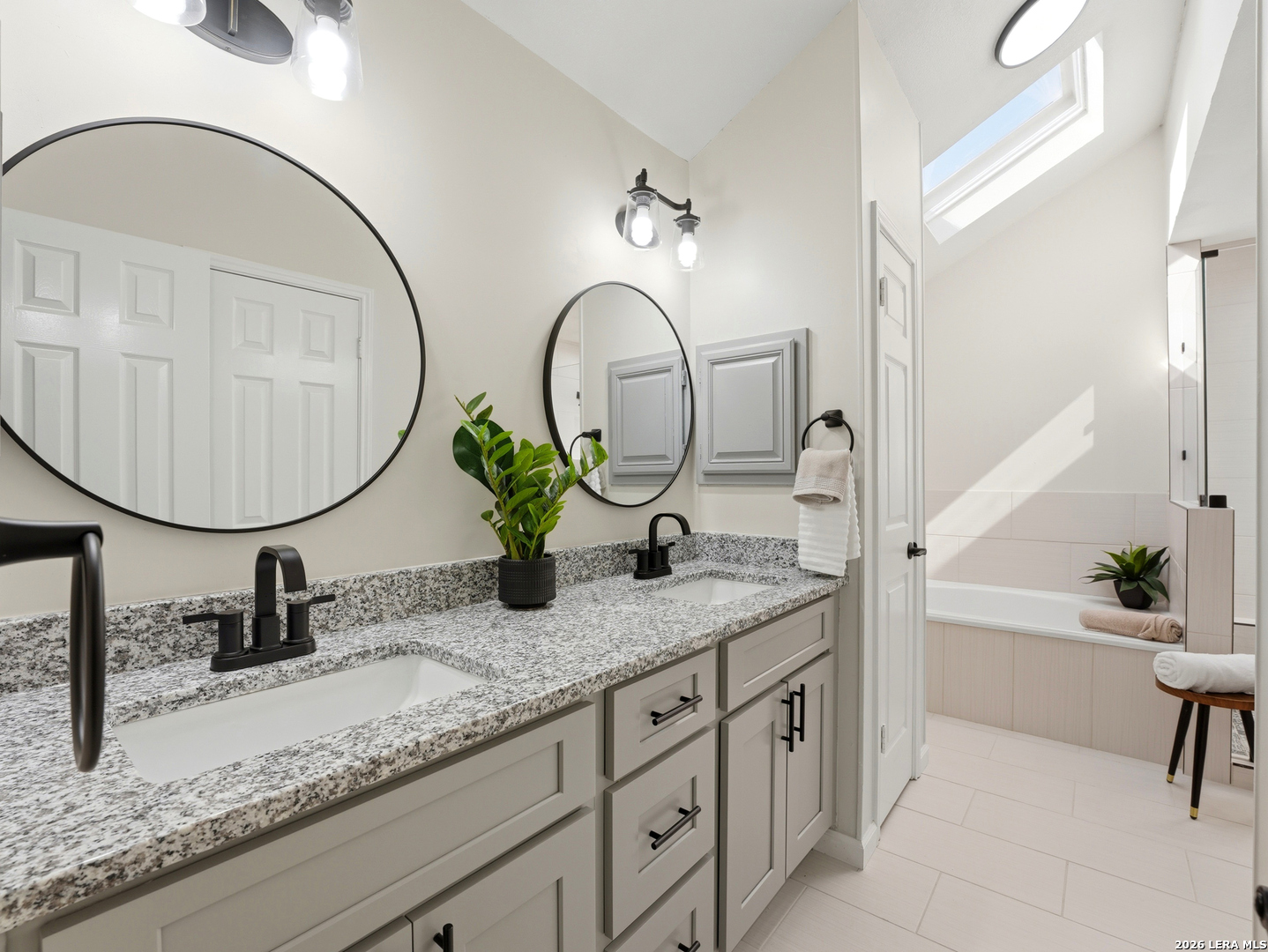 858 Amberstone San Antonio TX 78258