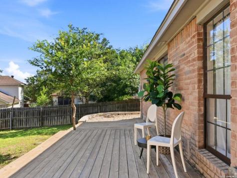 858 Amberstone San Antonio TX 78258