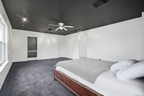 78 Viking Oak San Antonio TX 78247