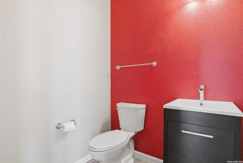 78 Viking Oak San Antonio TX 78247