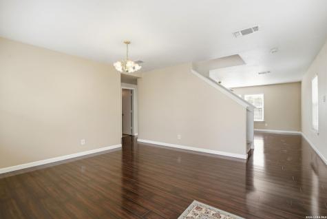 78 Viking Oak San Antonio TX 78247