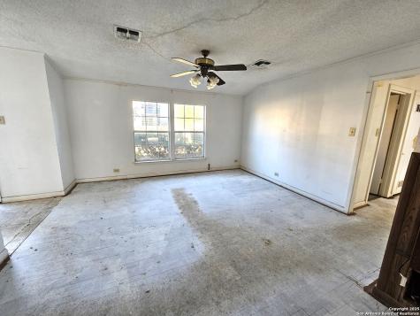 622 Sacramento San Antonio TX 78212