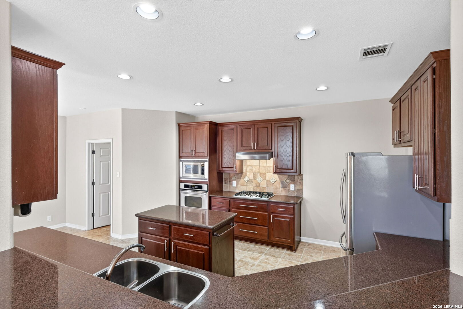 1763 Heavens Peak San Antonio TX 78258