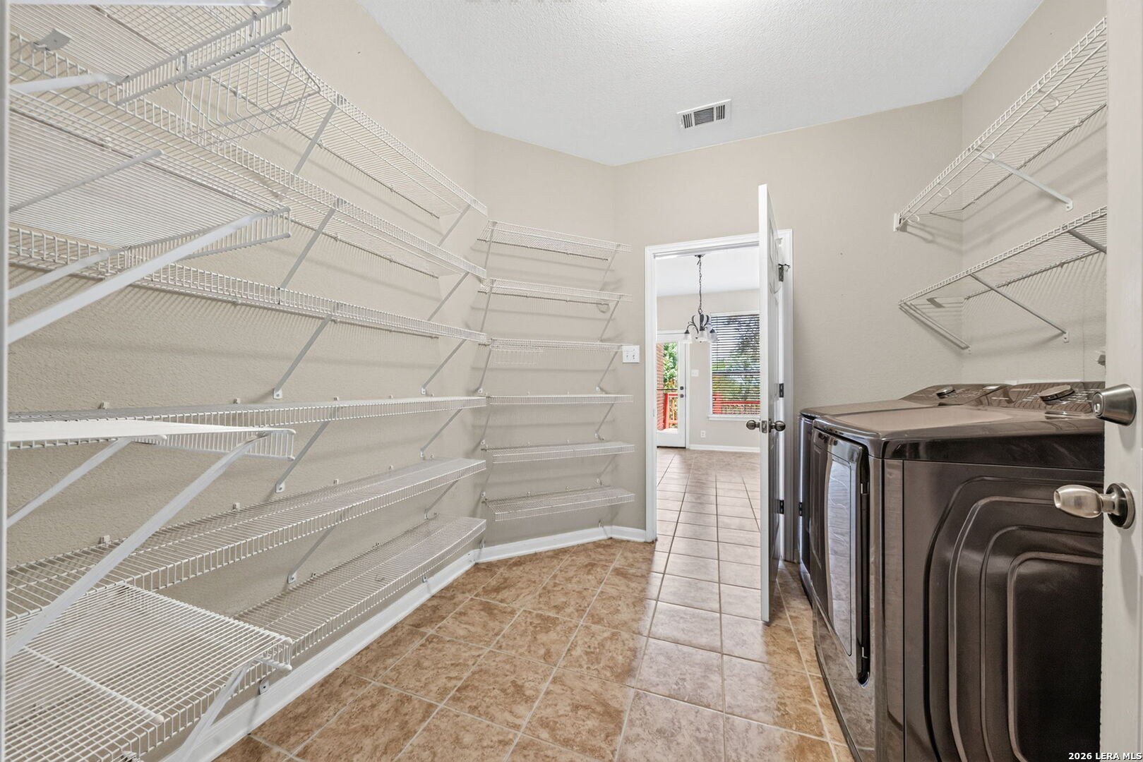 1763 Heavens Peak San Antonio TX 78258