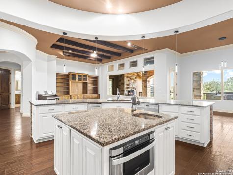 1188 River Chase New Braunfels TX 78132