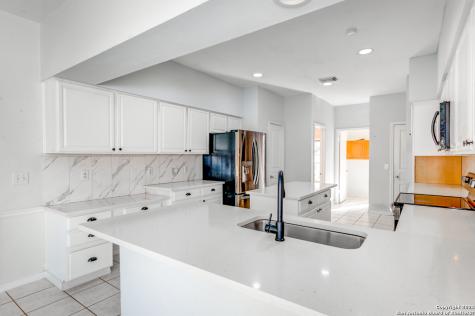8839 Goodwick Heights San Antonio TX 78254