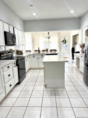 8839 Goodwick Heights San Antonio TX 78254