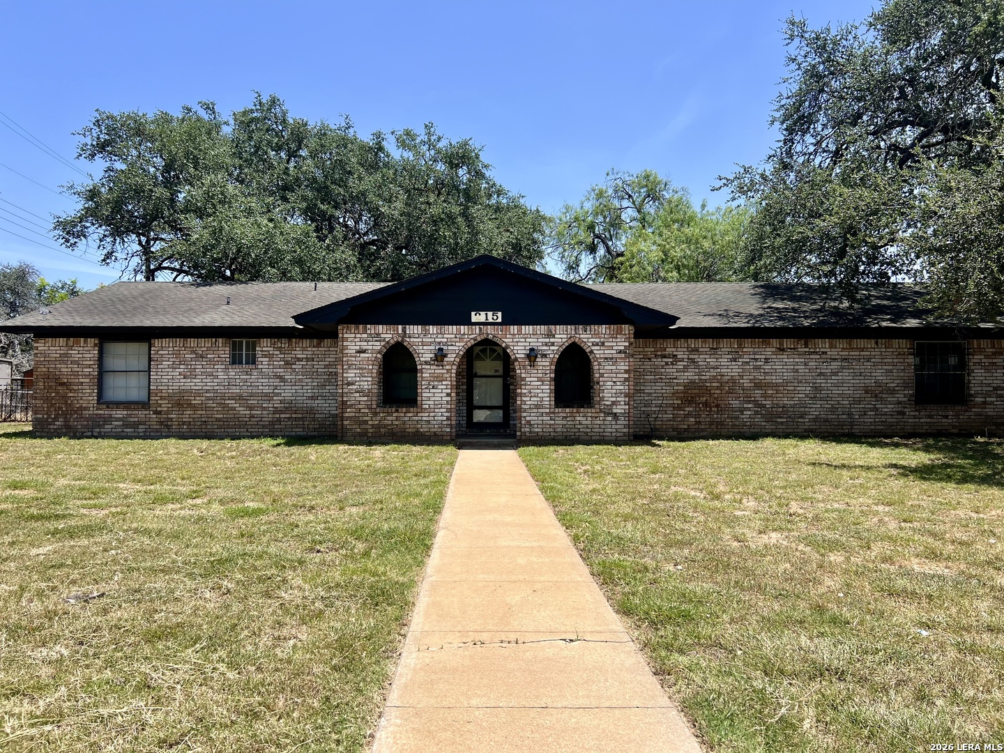 215 Lantana Lane Pleasanton TX 78064