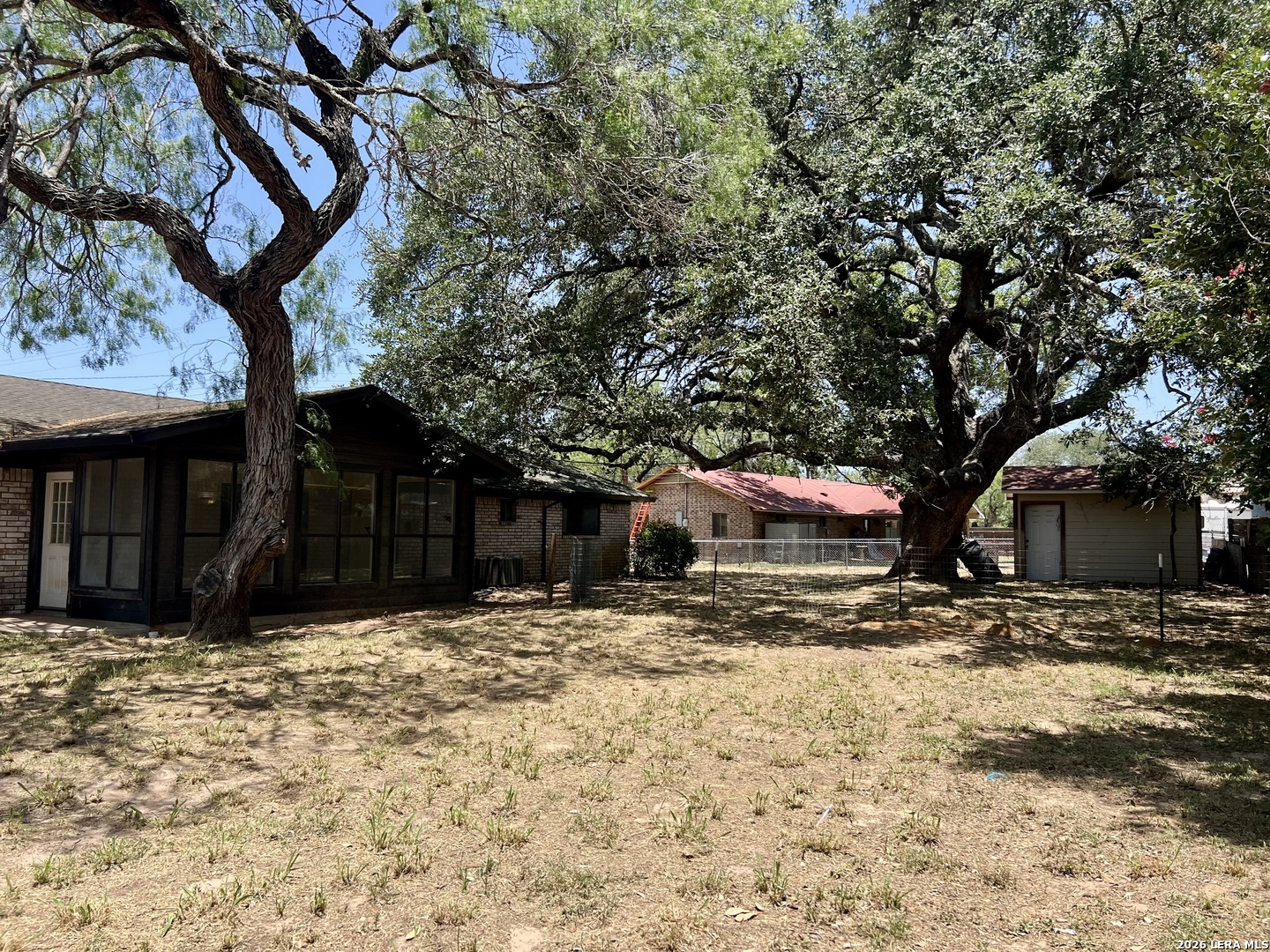215 Lantana Lane Pleasanton TX 78064