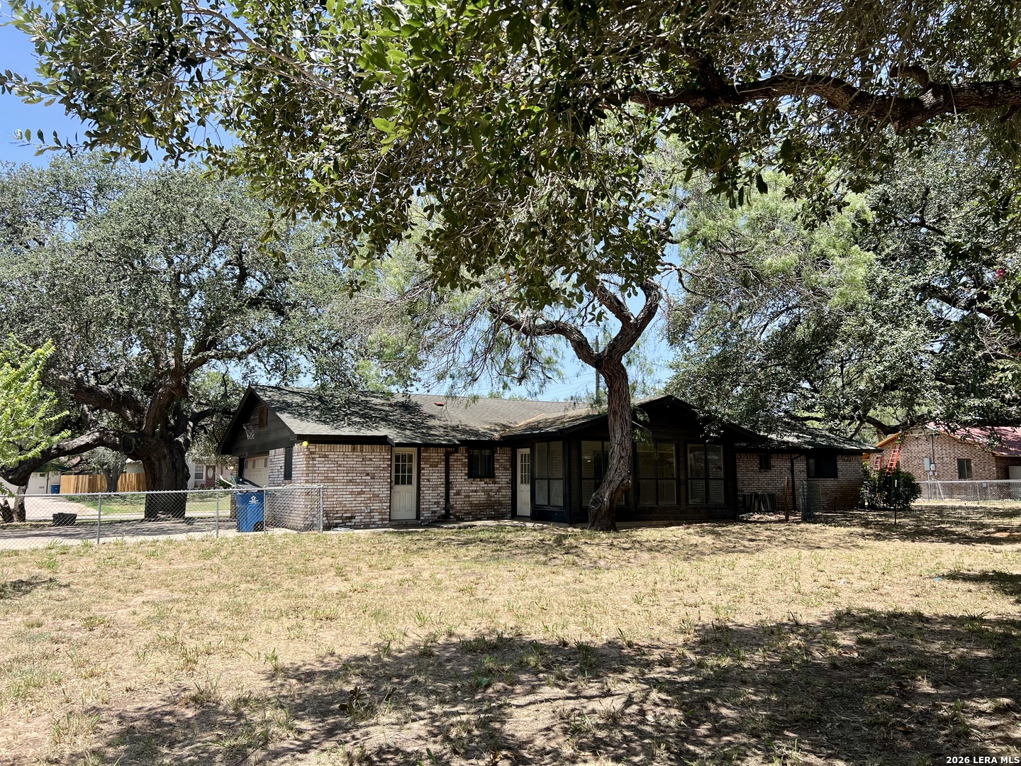 215 Lantana Lane Pleasanton TX 78064