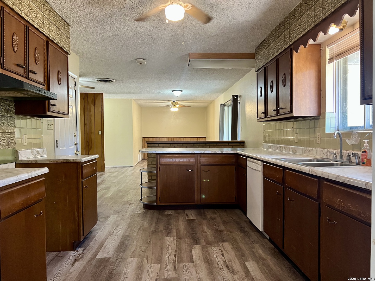 215 Lantana Lane Pleasanton TX 78064