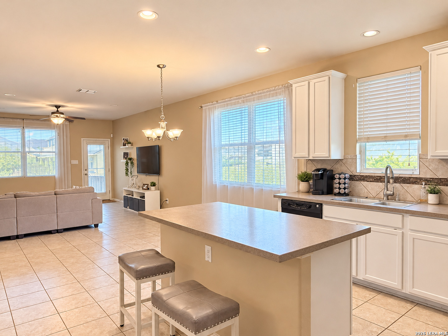 2935 Thunder Gulch San Antonio TX 78245