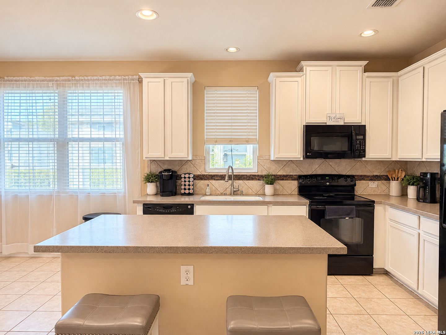 2935 Thunder Gulch San Antonio TX 78245