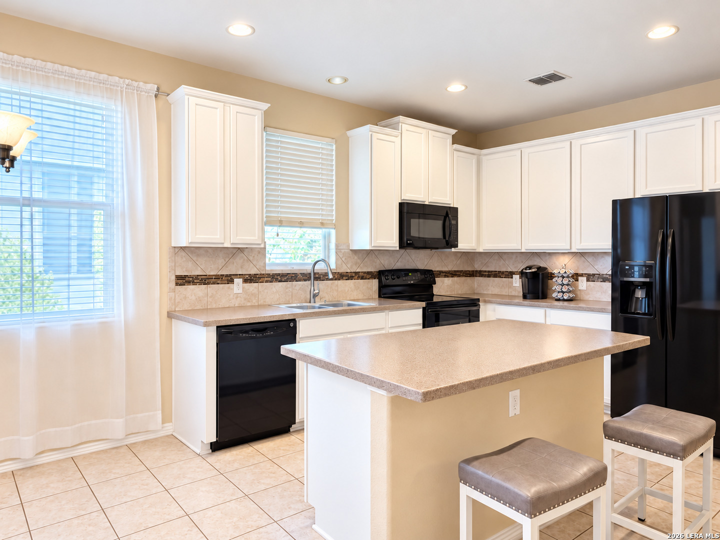 2935 Thunder Gulch San Antonio TX 78245