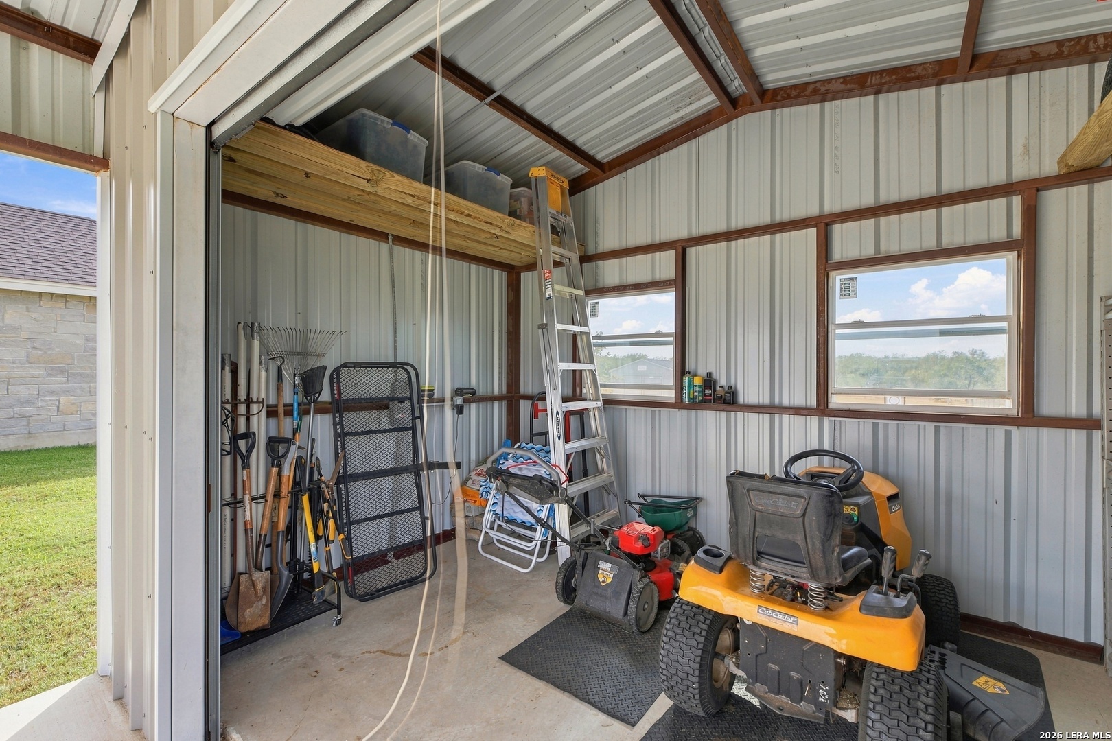 2741 County Road 357 La Vernia TX 78121