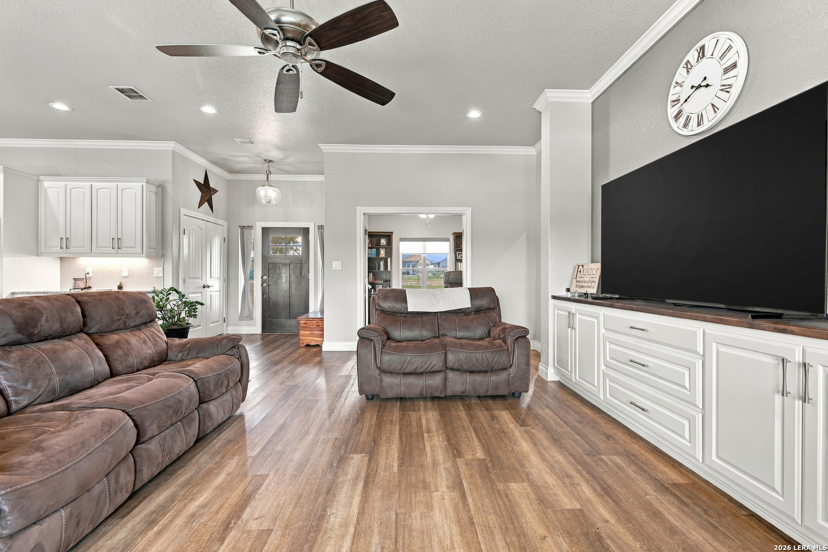 2741 County Road 357 La Vernia TX 78121