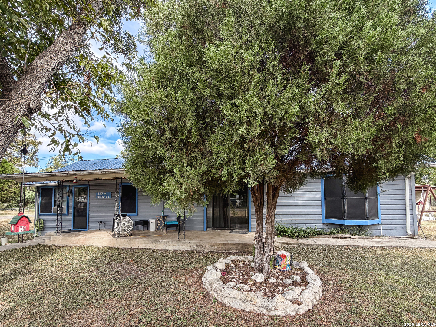 215 W W 3rd Street Camp Wood TX 78833