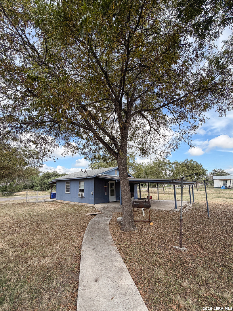 215 W W 3rd Street Camp Wood TX 78833