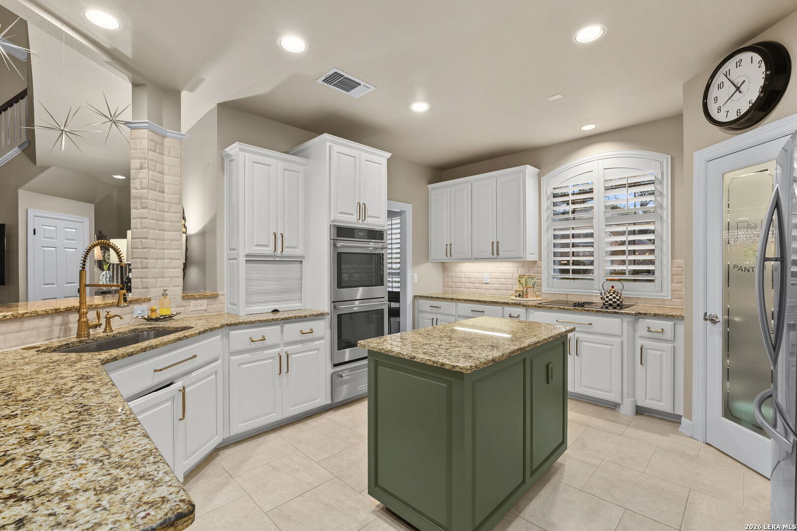 2302 Blackoak Bend San Antonio TX 78248