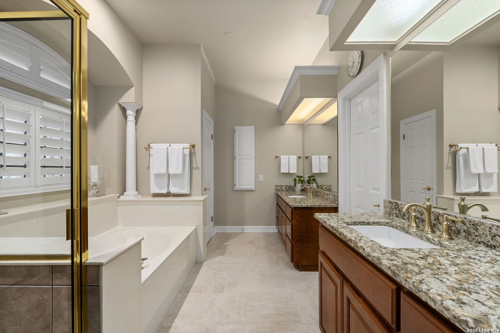2302 Blackoak Bend San Antonio TX 78248