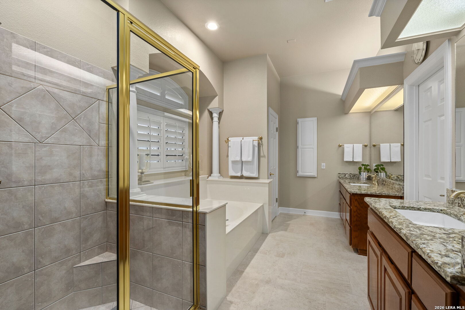 2302 Blackoak Bend San Antonio TX 78248