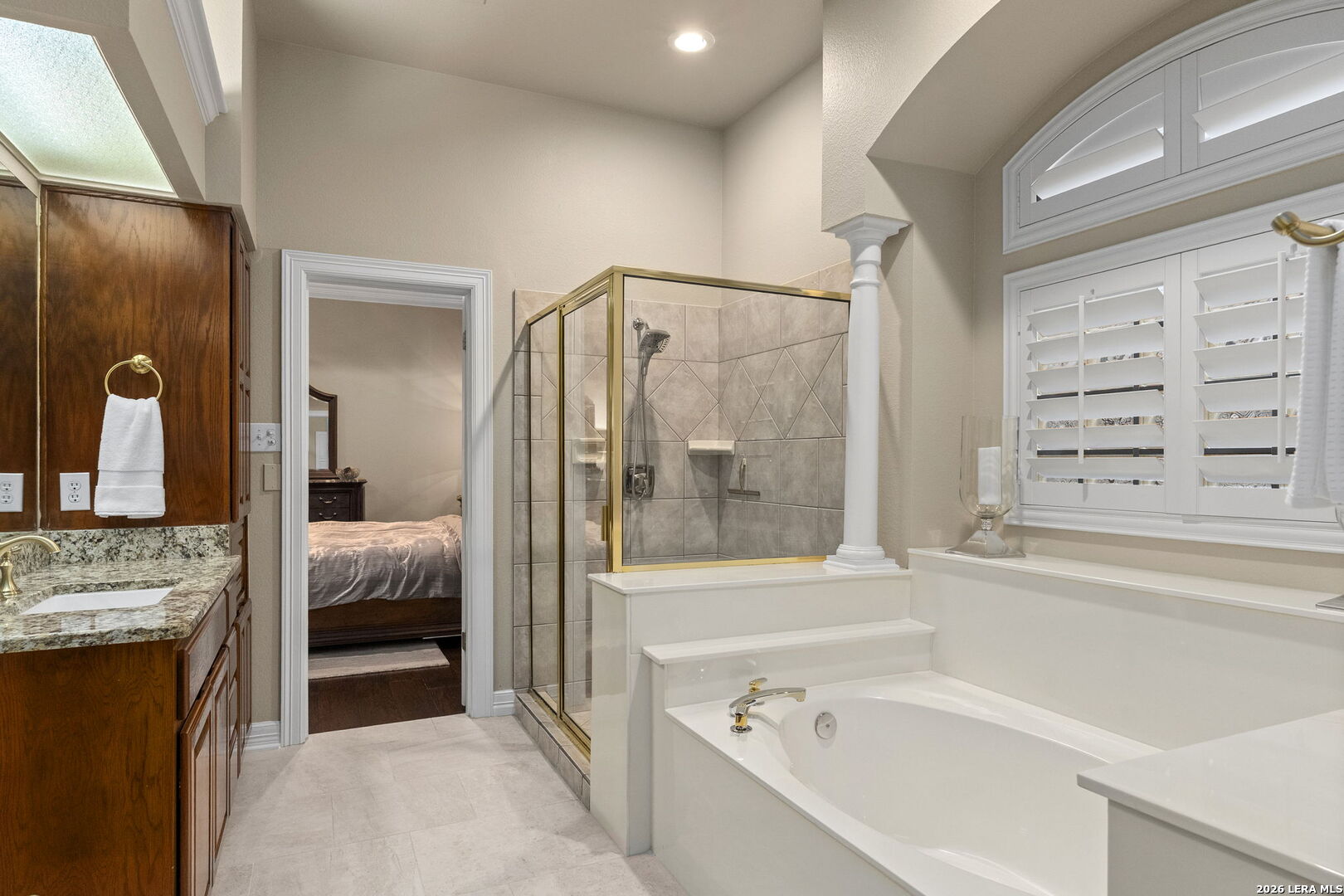 2302 Blackoak Bend San Antonio TX 78248