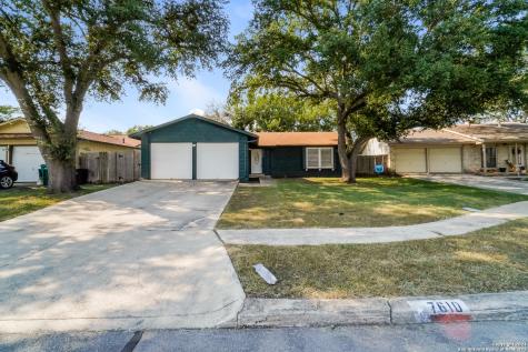 7610 Church Oak Street Live Oak TX 78233