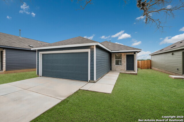 9257 James Bowie Seguin TX 78155