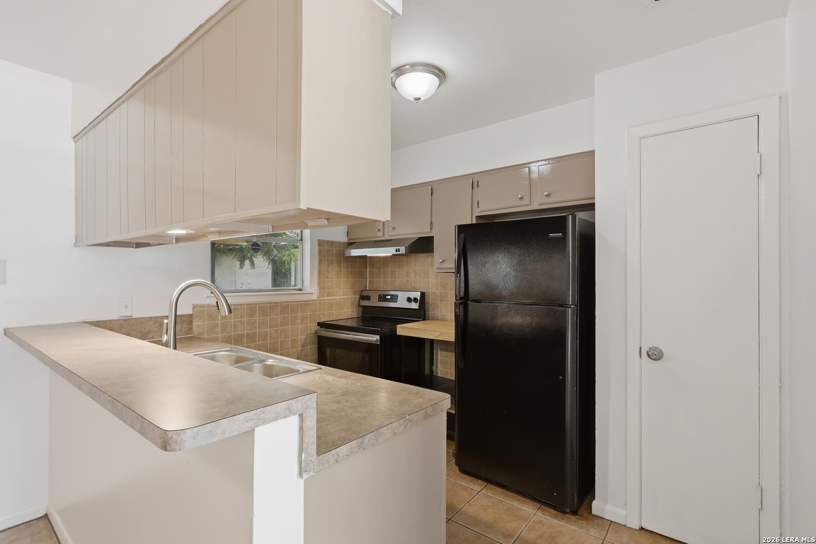 702 Crestfield Street San Antonio TX 78227