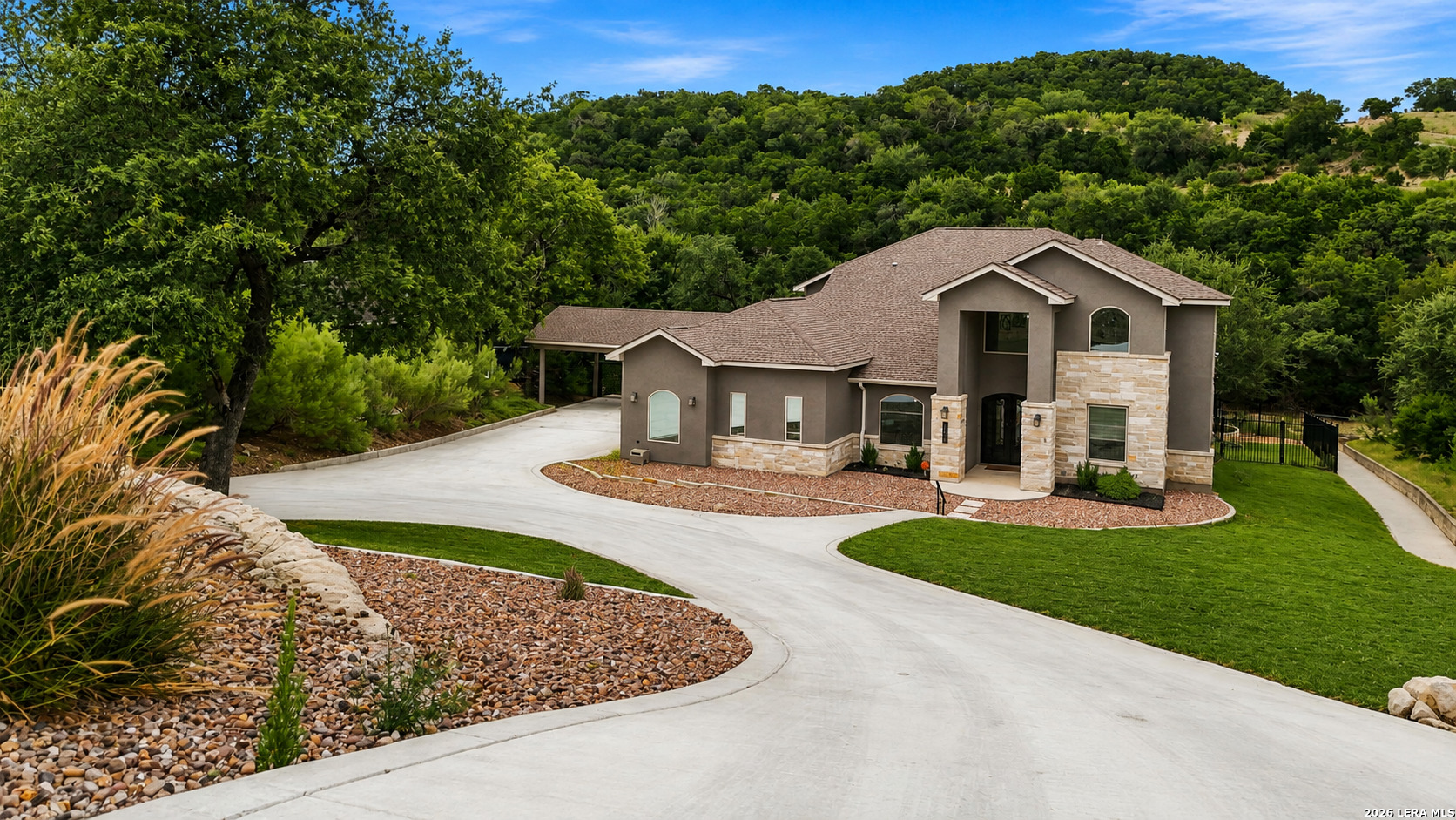 8511 Camp Verde Rio San Antonio TX 78255