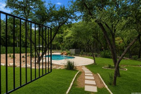 8511 Camp Verde Rio San Antonio TX 78255