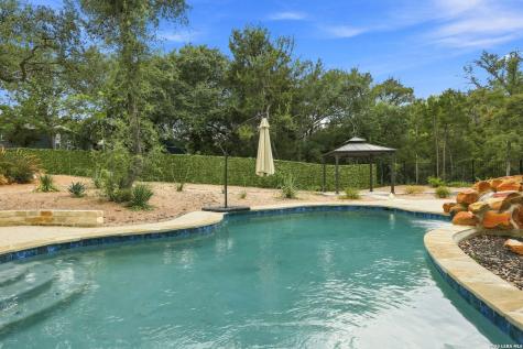 8511 Camp Verde Rio San Antonio TX 78255