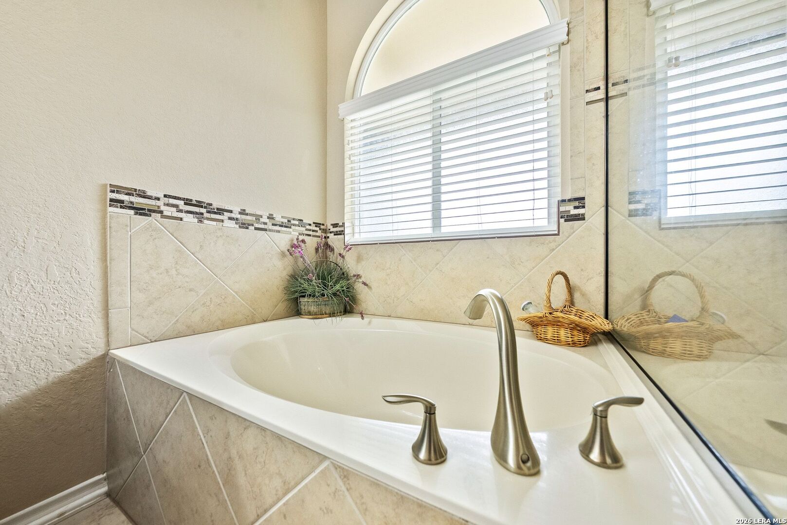 6018 Pearl Pass San Antonio TX 78222