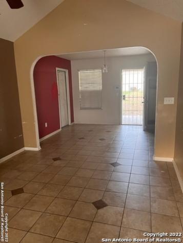 82 Surrels Avenue San Antonio TX 78237