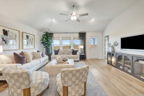 4815 Maiz Valley San Antonio TX 78222