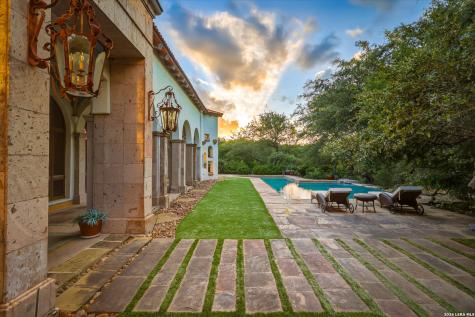 1726 Greystone Ridge San Antonio TX 78258