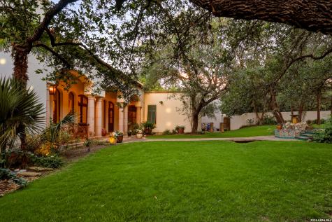 1726 Greystone Ridge San Antonio TX 78258