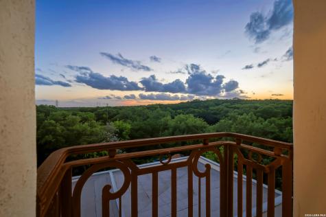 1726 Greystone Ridge San Antonio TX 78258