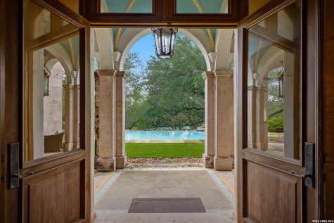 1726 Greystone Ridge San Antonio TX 78258