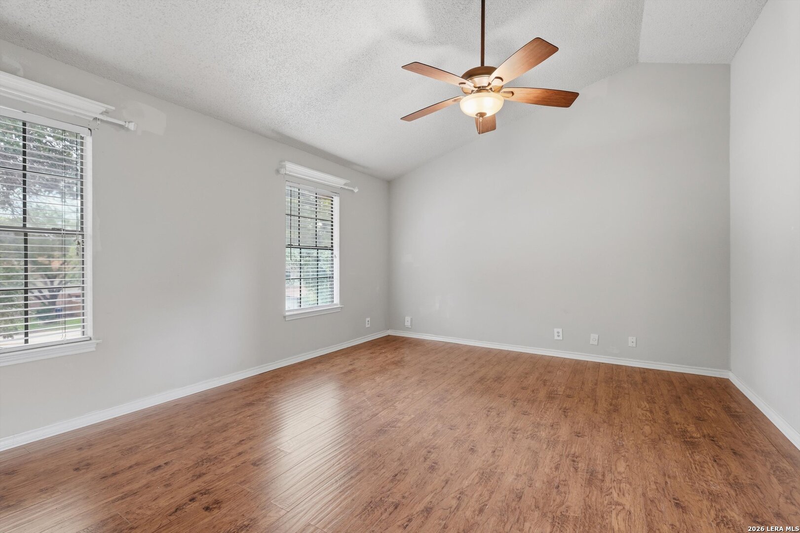 6302 Scrub Jay San Antonio TX 78240