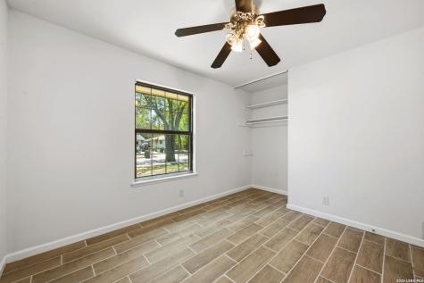 5167 Village Path San Antonio TX 78218