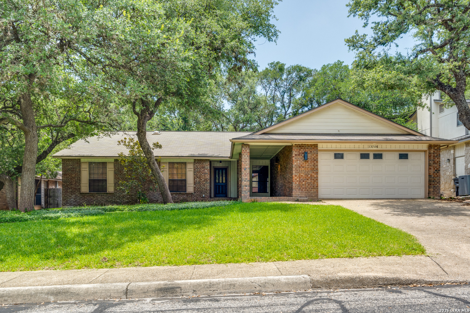 13706 Oak Pebble San Antonio TX 78232