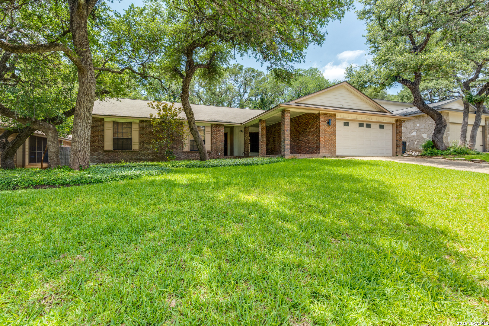 13706 Oak Pebble San Antonio TX 78232