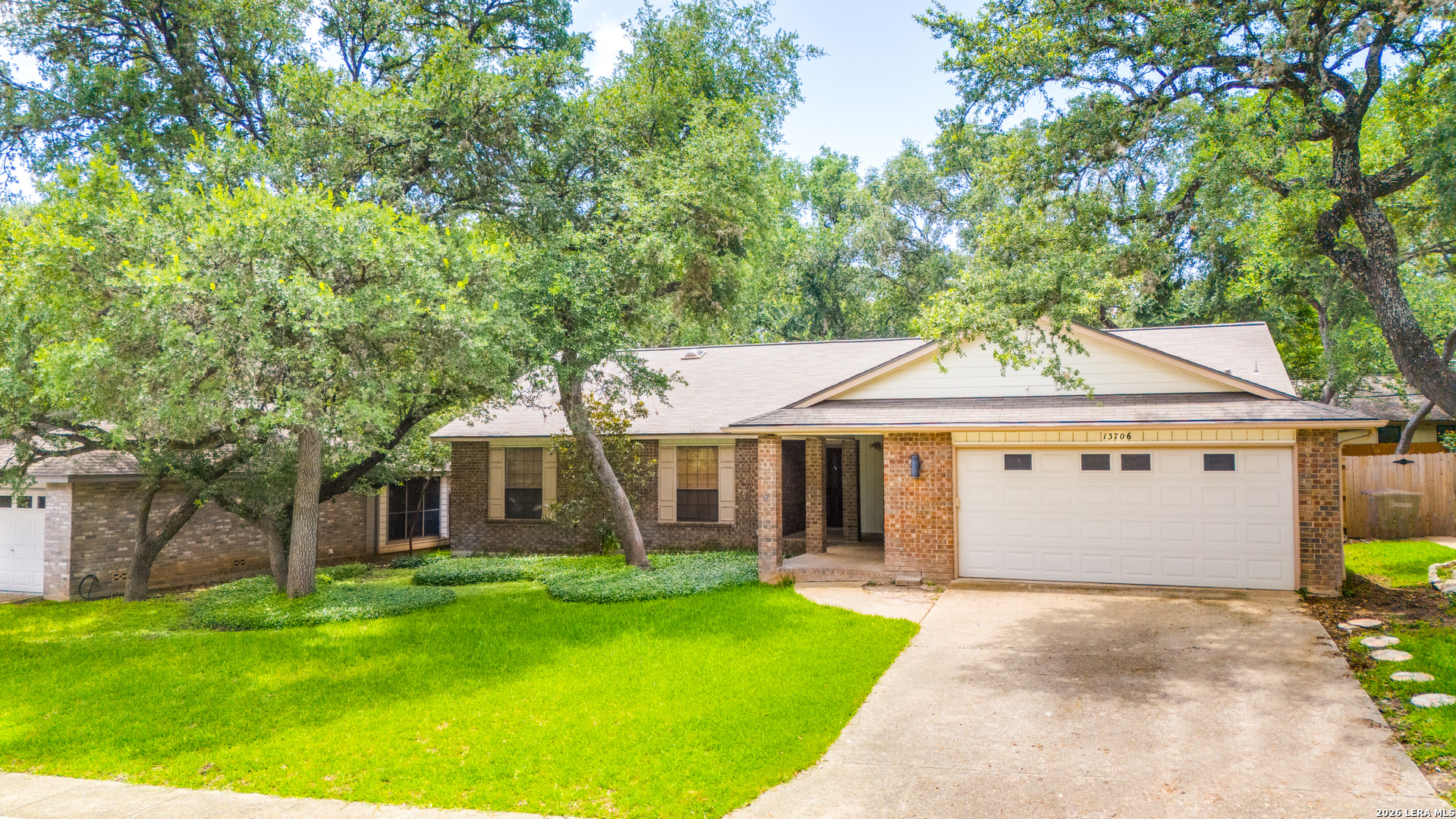 13706 Oak Pebble San Antonio TX 78232