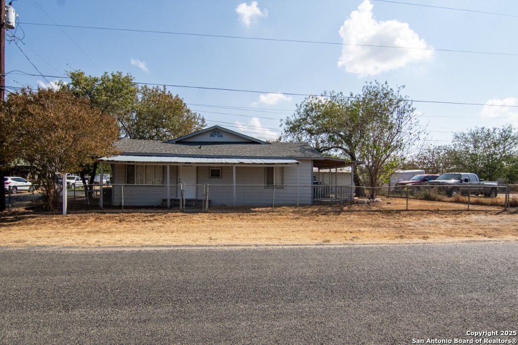 116 Matlock Poth TX 78147