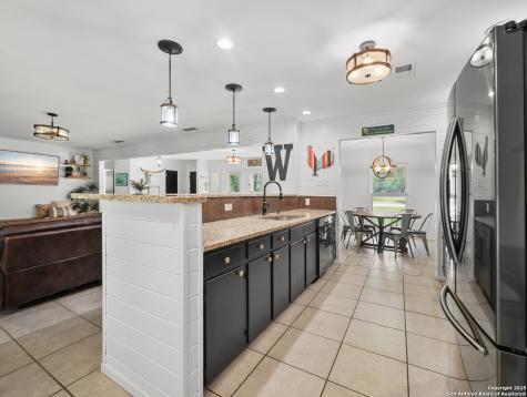 23 Sunrise Pleasanton TX 78064