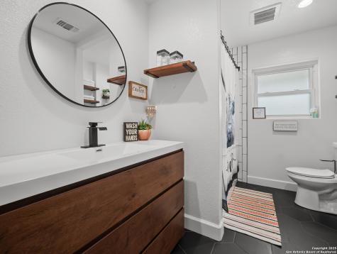23 Sunrise Pleasanton TX 78064