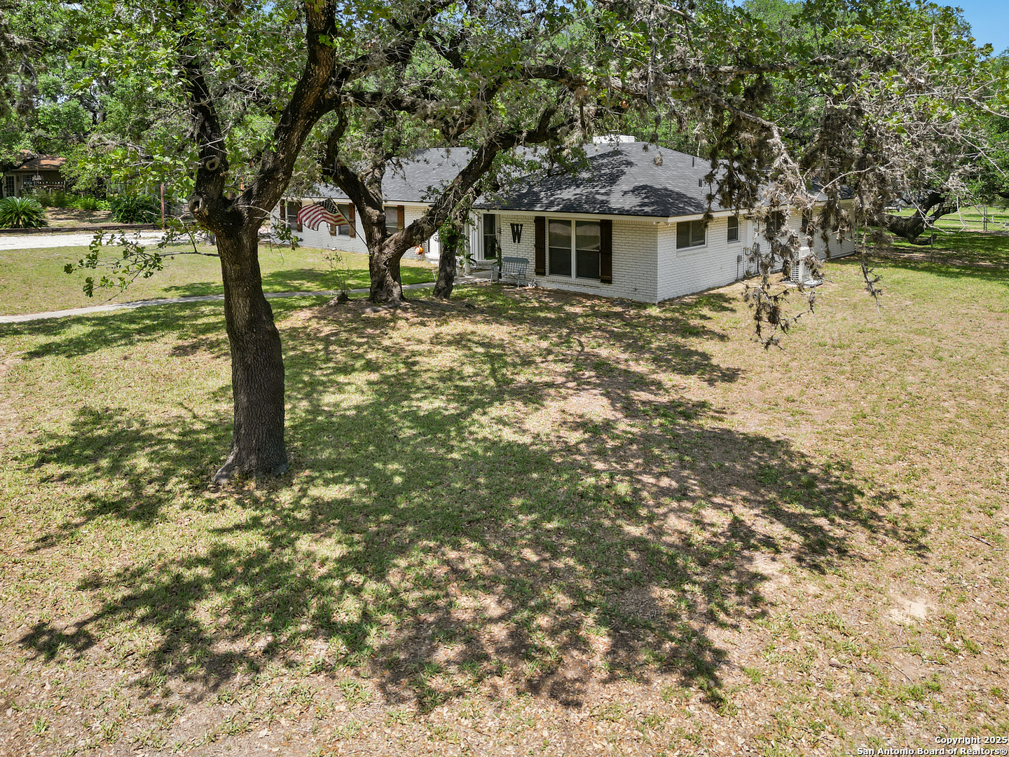 23 Sunrise Pleasanton TX 78064